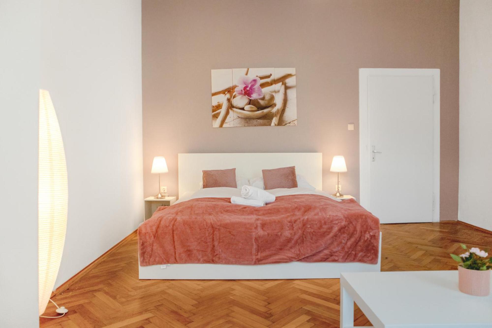 Apartament Commodious 3Br Apt. Ideal For Families And Friends Wiedeń Zewnętrze zdjęcie